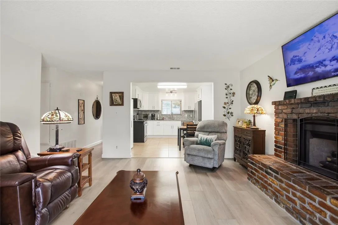 19119 Killian, City Of Industry, California 91748 home-pic-12