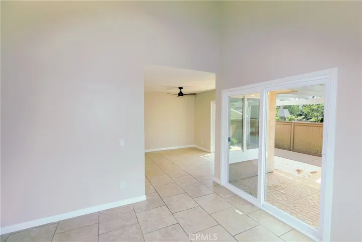 LARGE WINDOWS TO THE PRIVATE PATIO