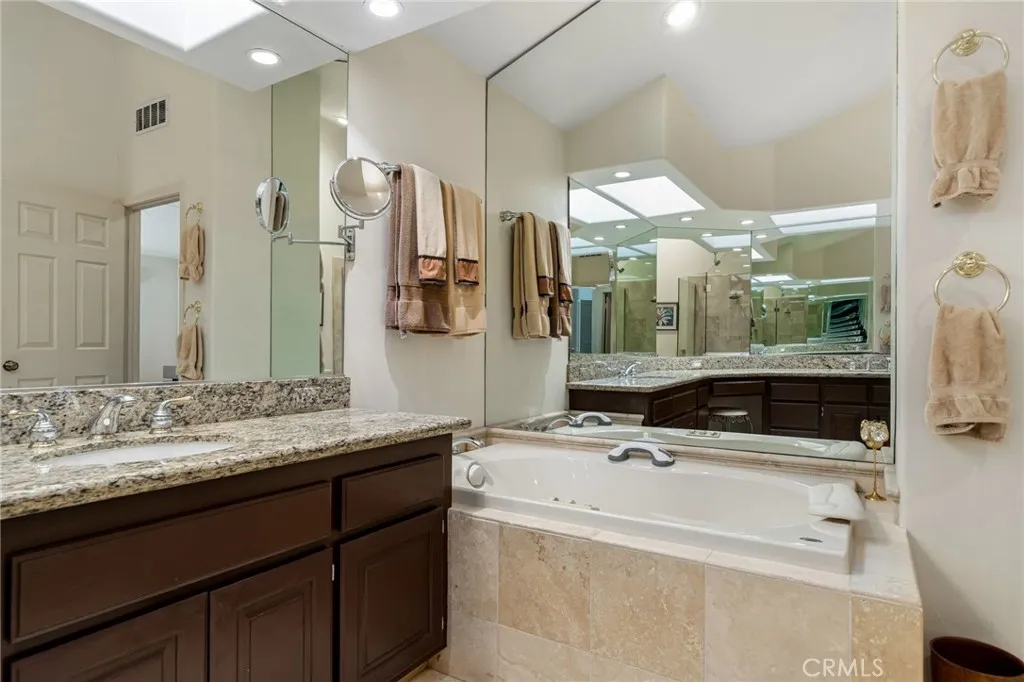 97 Palomino Circle, Palm Desert, California 92211 home-pic-23