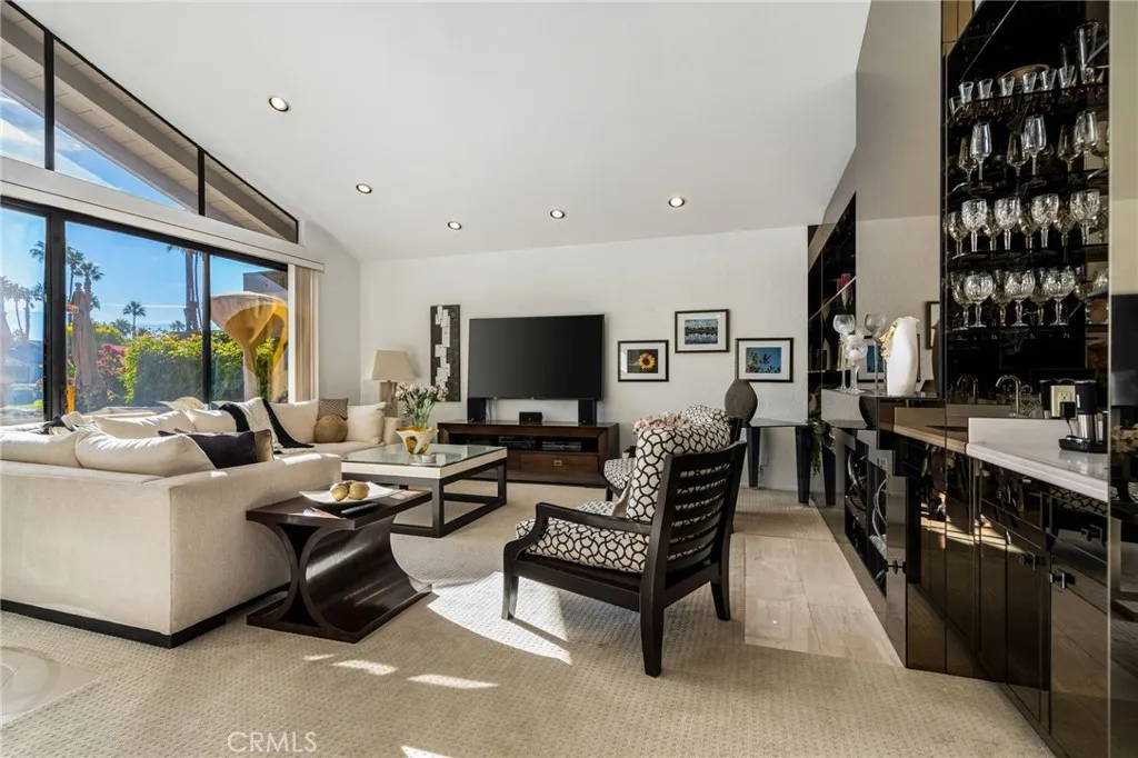 97 Palomino Circle, Palm Desert, California 92211 home-pic-6