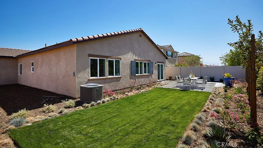 23239 Copa De Oro Court, Wildomar, California 92595 home-pic-15