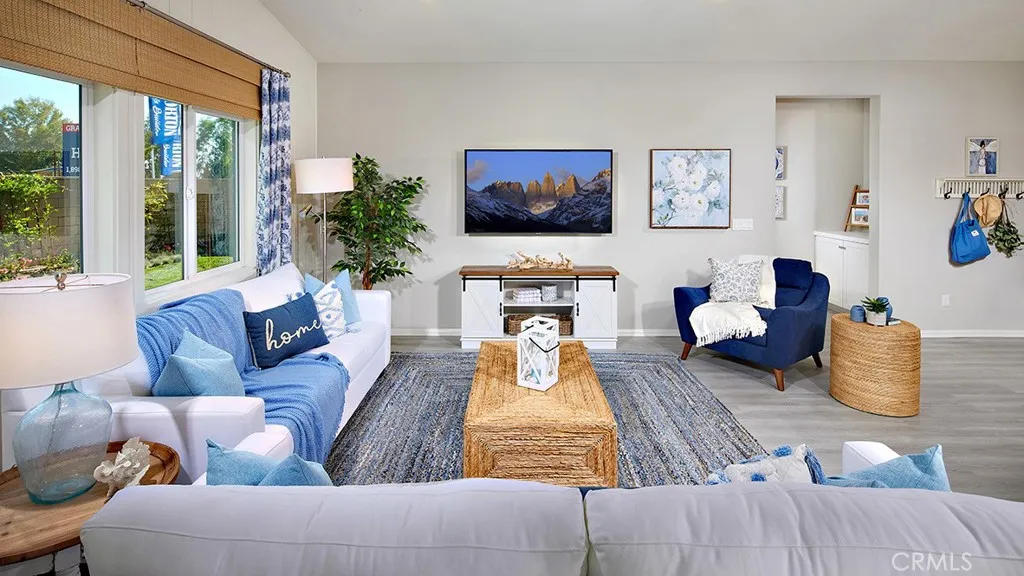 23239 Copa De Oro Court, Wildomar, California 92595 home-pic-3