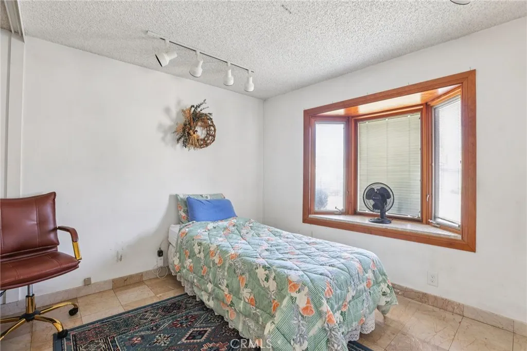 579 Golden Prados, Diamond Bar, California 91765 home-pic-22