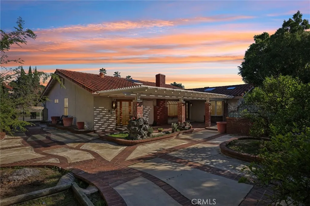 579 Golden Prados, Diamond Bar, California 91765 home-pic-2