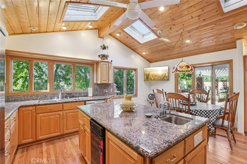 579 Golden Prados, Diamond Bar, California 91765 home-pic-17