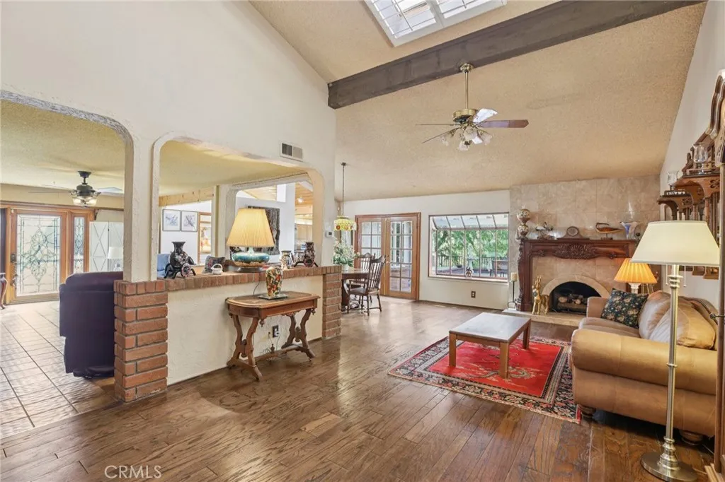 579 Golden Prados, Diamond Bar, California 91765 home-pic-5