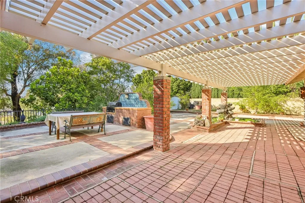 579 Golden Prados, Diamond Bar, California 91765 home-pic-32