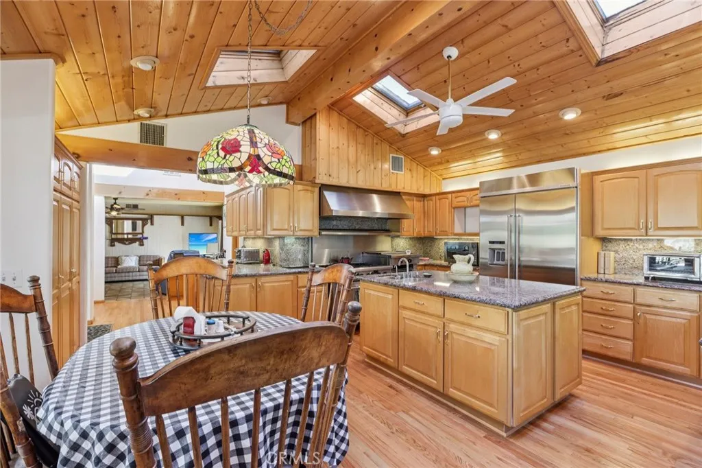 579 Golden Prados, Diamond Bar, California 91765 home-pic-14