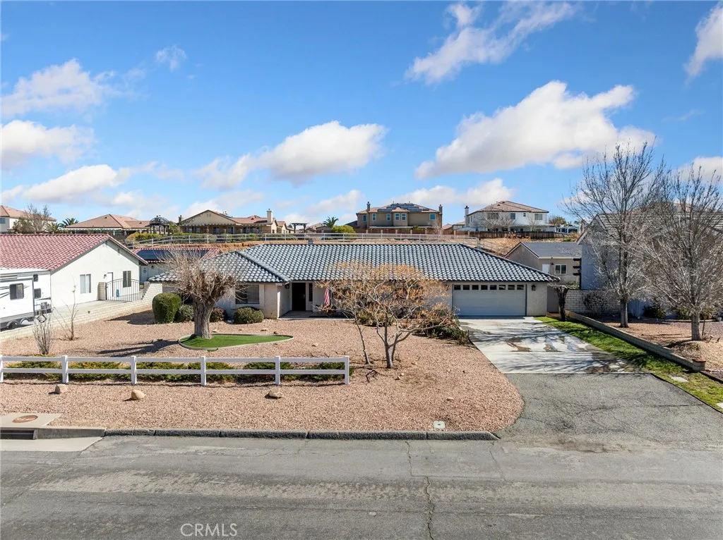 12635 Sorrel Drive, Apple Valley, California 92308 home-pic-1