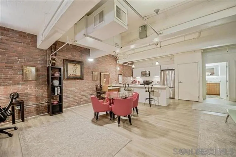 950 6th Ave 211, San Diego, California 92101 home-pic-3