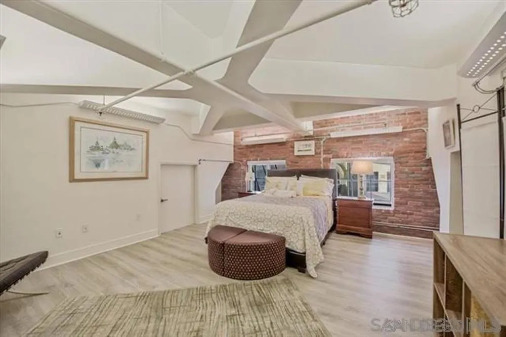 950 6th Ave 211, San Diego, California 92101 home-pic-7
