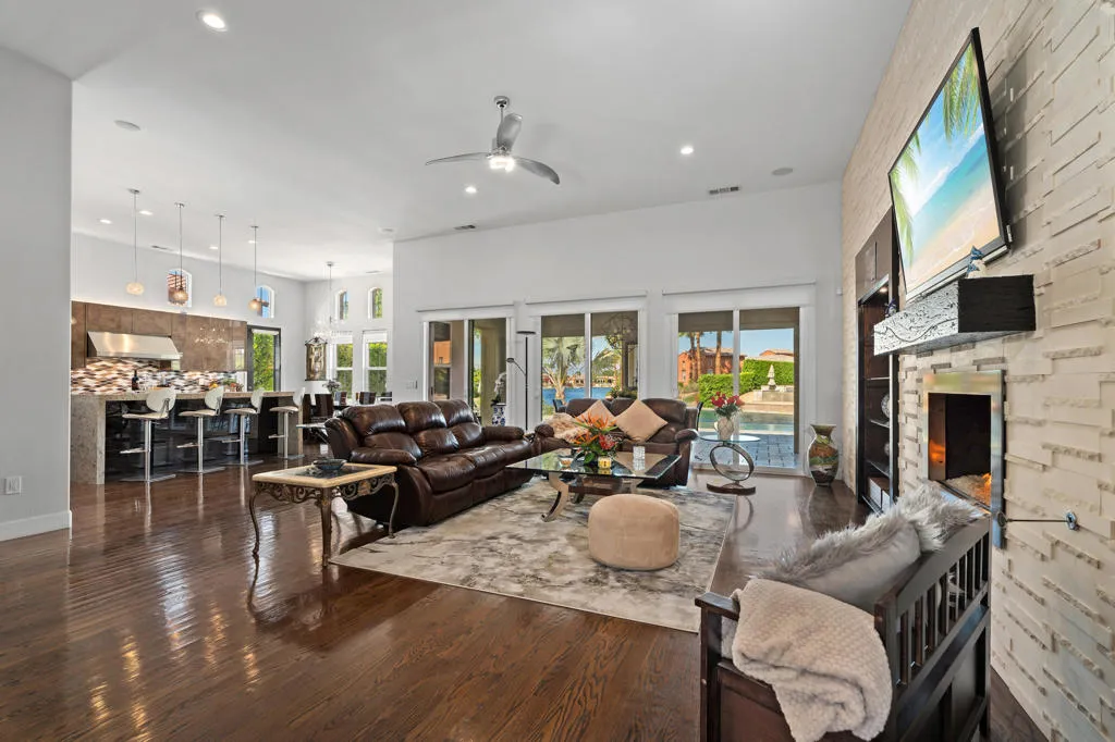 4 Via Santo Tomas Drive, Rancho Mirage, California 92270 home-pic-11