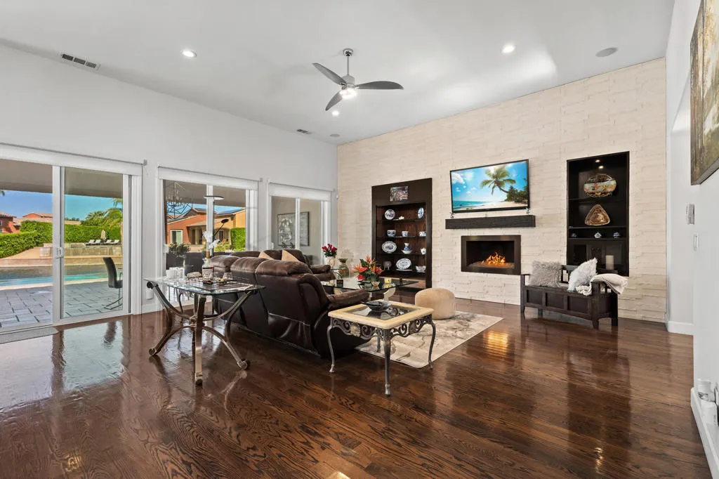 4 Via Santo Tomas Drive, Rancho Mirage, California 92270 home-pic-12