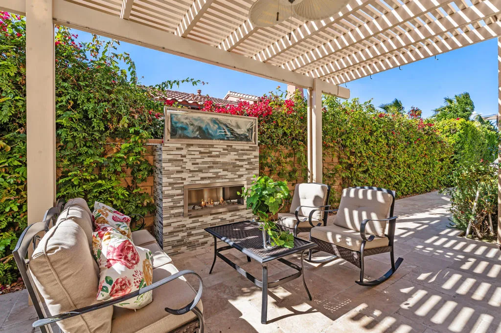 4 Via Santo Tomas Drive, Rancho Mirage, California 92270 home-pic-38
