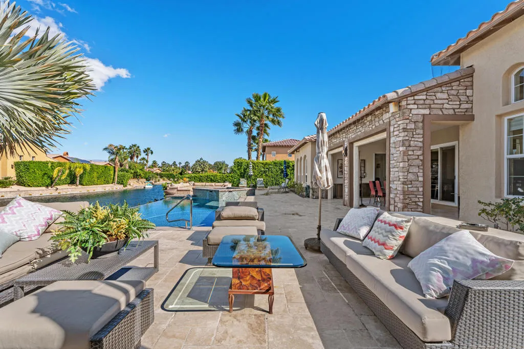 4 Via Santo Tomas Drive, Rancho Mirage, California 92270 home-pic-35