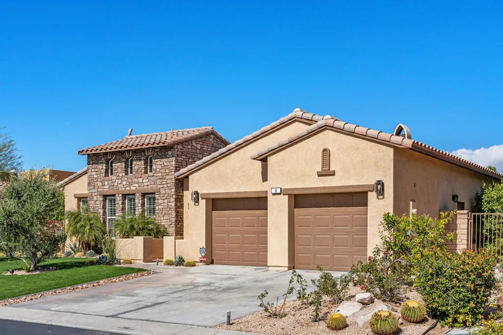 4 Via Santo Tomas Drive, Rancho Mirage, California 92270 home-pic-1