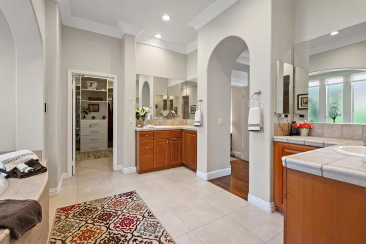 30_12001644_186425_186425-EI-130