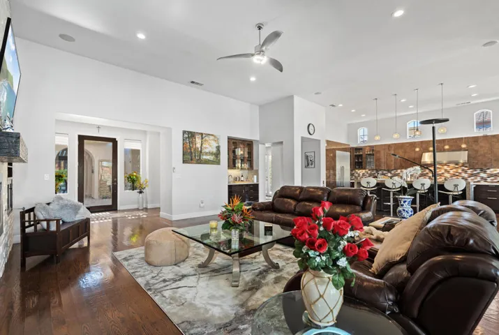 14_12001628_186425_186425-EI-114