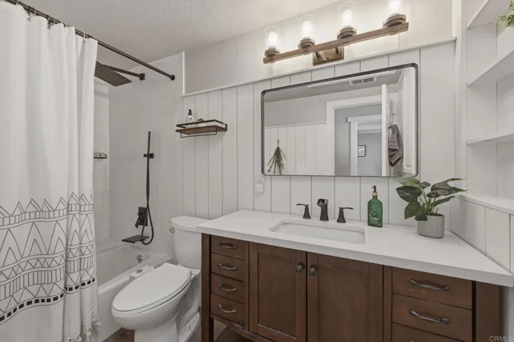 929 Pepper Tree Lane, Fallbrook, California 92028