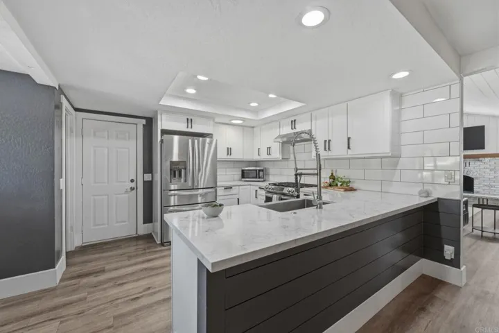 929 Pepper Tree Lane, Fallbrook, California 92028