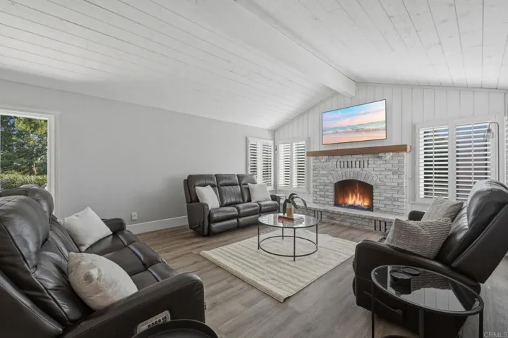 929 Pepper Tree Lane, Fallbrook, California 92028