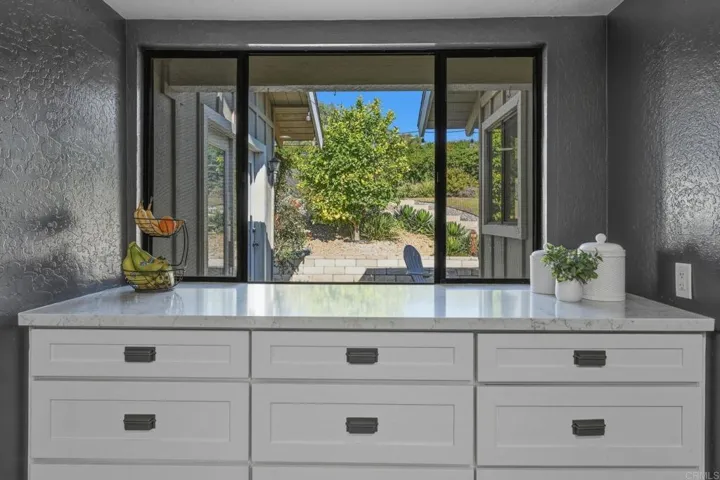 929 Pepper Tree Lane, Fallbrook, California 92028