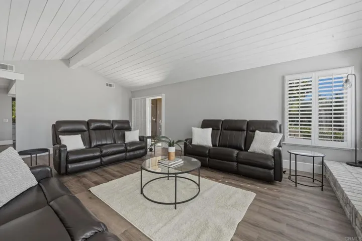 929 Pepper Tree Lane, Fallbrook, California 92028