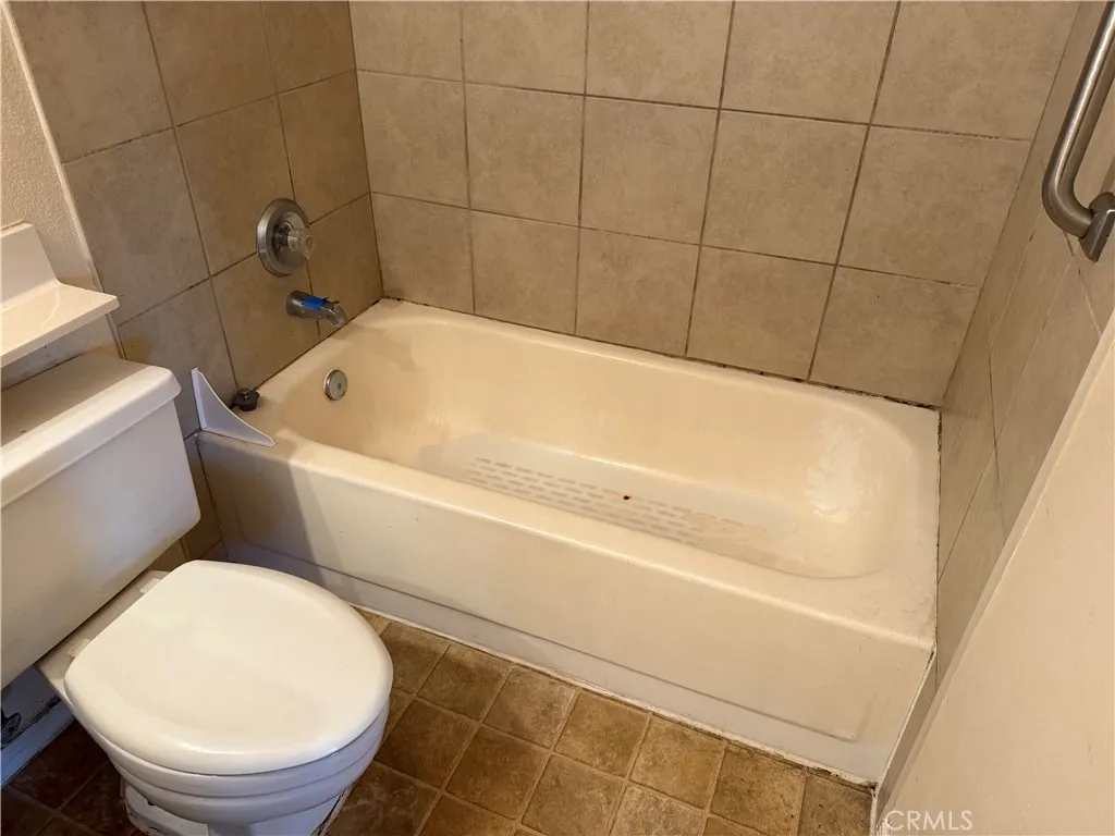 29960 Saguaro Street, Castaic, California 91384 home-pic-13