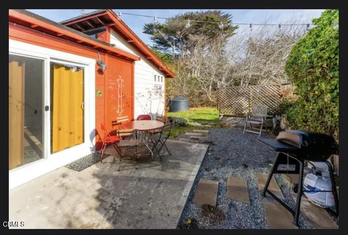 Patio to Yard