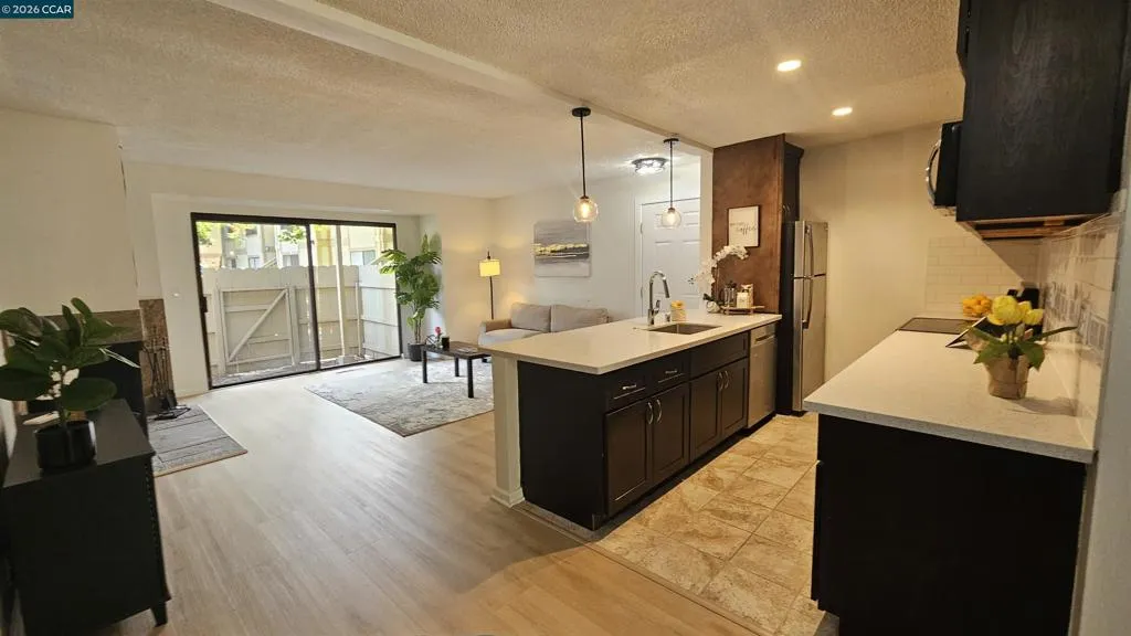 3764 3764 Via Verdi, Richmond, California 94803 home-pic-2