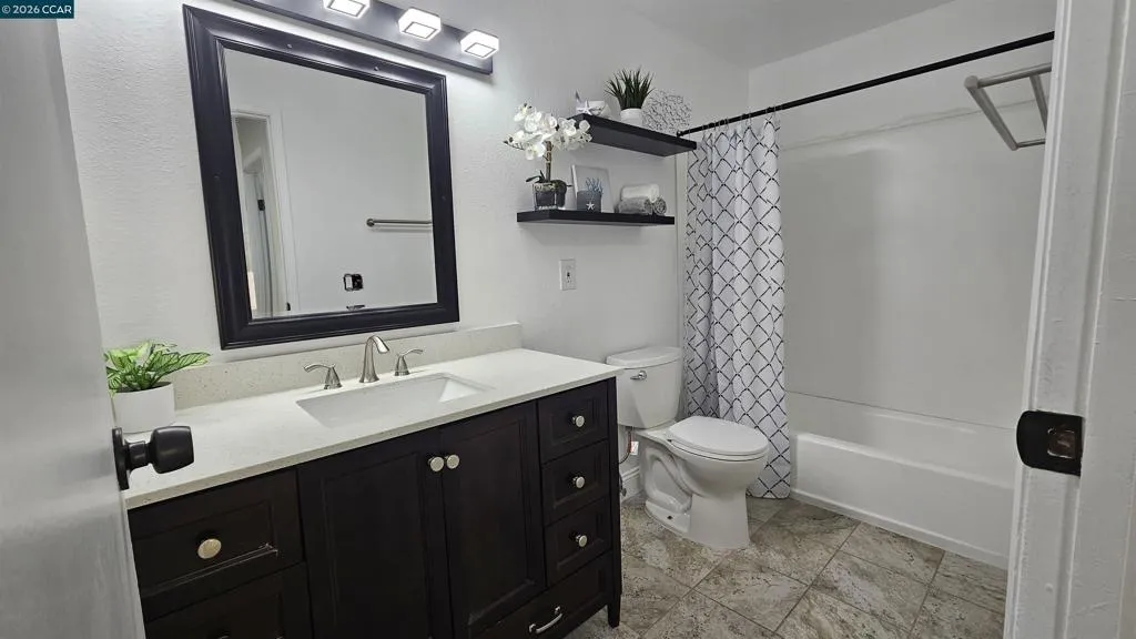 3764 3764 Via Verdi, Richmond, California 94803 home-pic-4