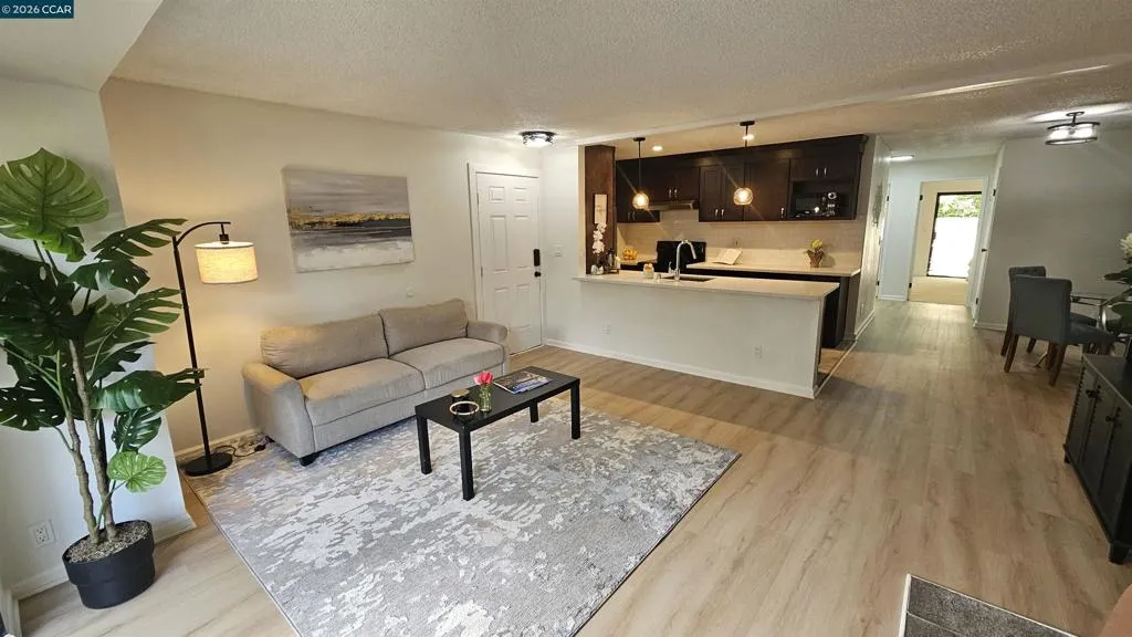 3764 3764 Via Verdi, Richmond, California 94803 home-pic-1