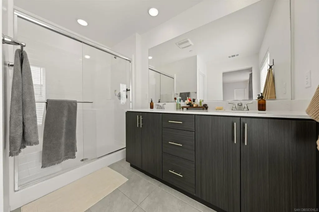 303 Citrine Trails, Fallbrook, California 92028 home-pic-32
