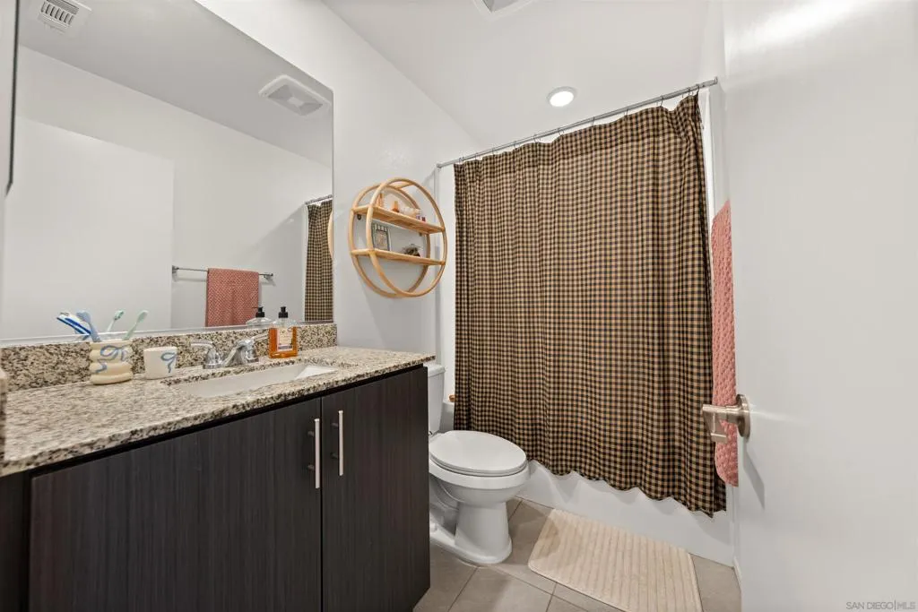 303 Citrine Trails, Fallbrook, California 92028 home-pic-22