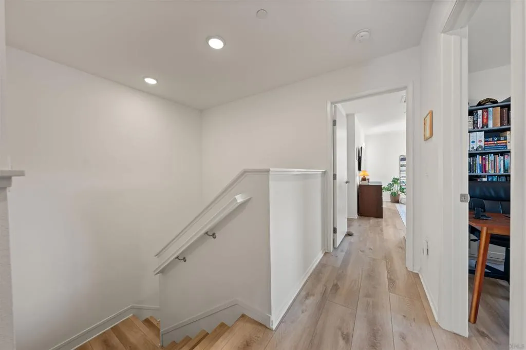303 Citrine Trails, Fallbrook, California 92028 home-pic-20