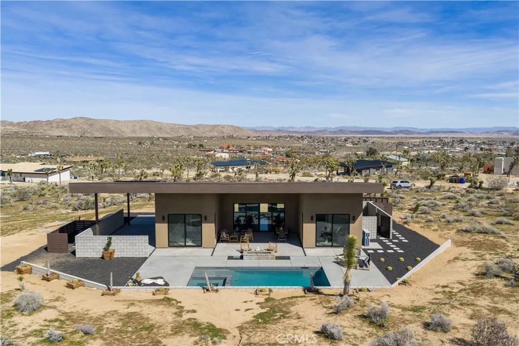 6738 Saddleback, Joshua Tree, California 92252 home-pic-2