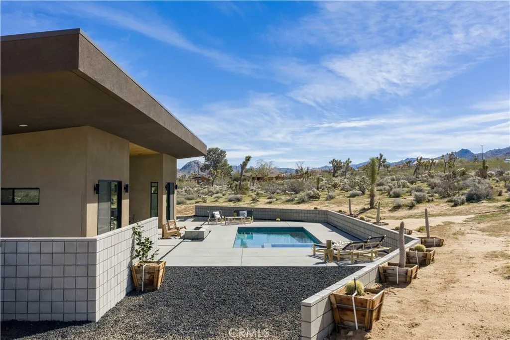 6738 Saddleback, Joshua Tree, California 92252 home-pic-30