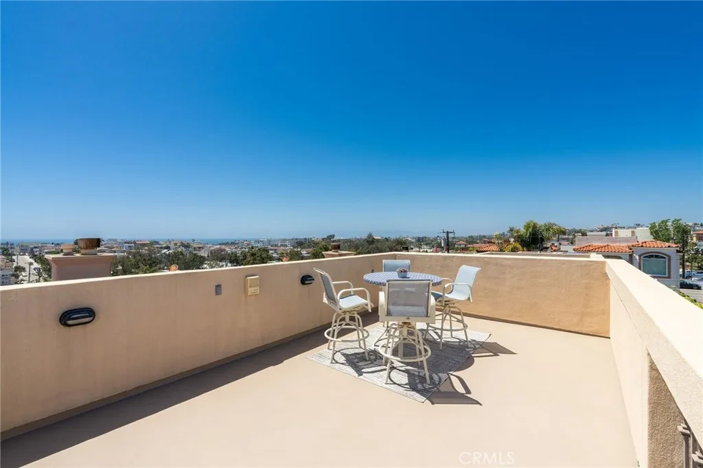 710 11th Street, Hermosa Beach, California 90254 home-pic-22