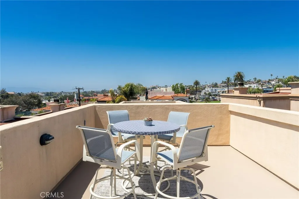 710 11th Street, Hermosa Beach, California 90254 home-pic-23