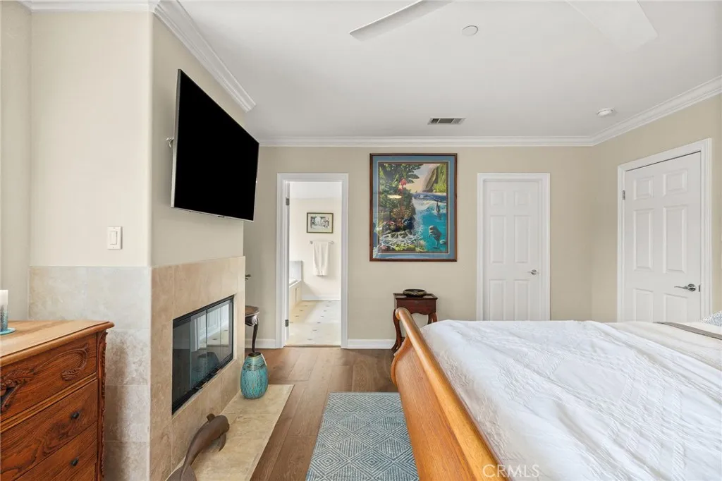710 11th Street, Hermosa Beach, California 90254 home-pic-33