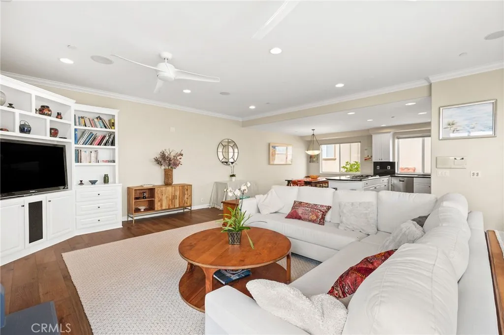 710 11th Street, Hermosa Beach, California 90254 home-pic-13