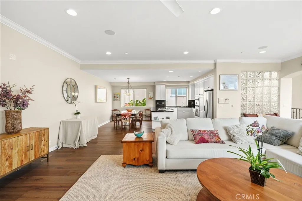 710 11th Street, Hermosa Beach, California 90254 home-pic-12
