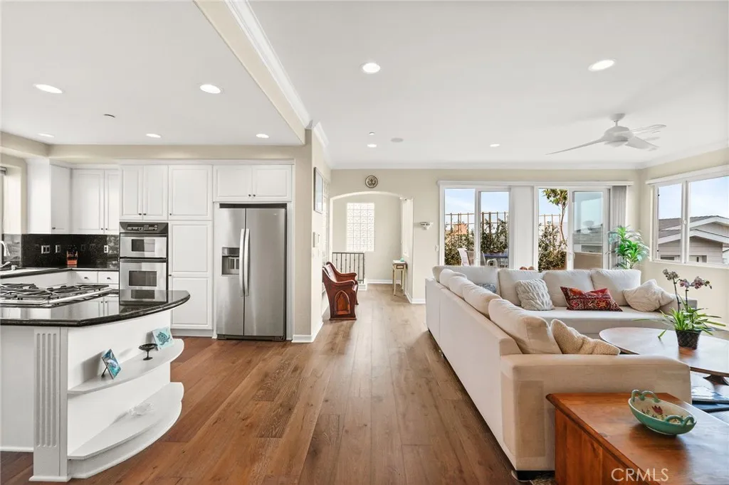 710 11th Street, Hermosa Beach, California 90254 home-pic-8
