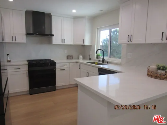2615 Woodstock Lane, Burbank, California 91504