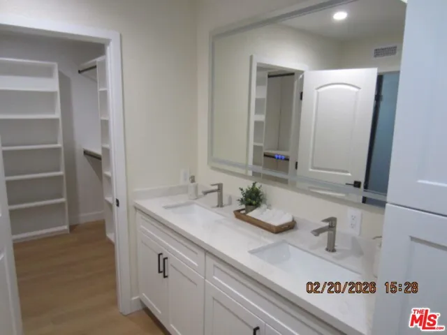 2615 Woodstock Lane, Burbank, California 91504
