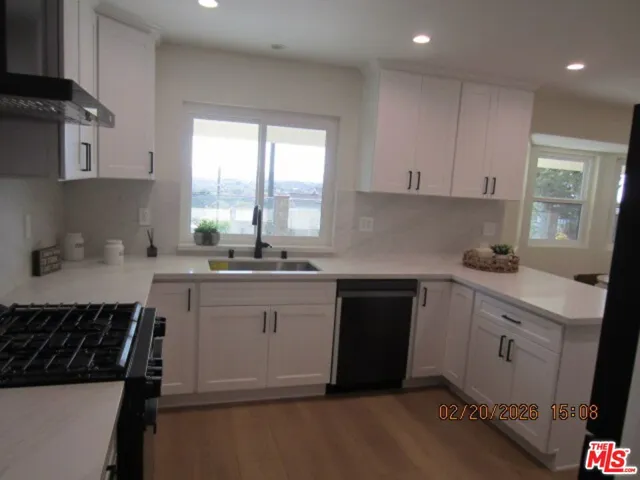 2615 Woodstock Lane, Burbank, California 91504