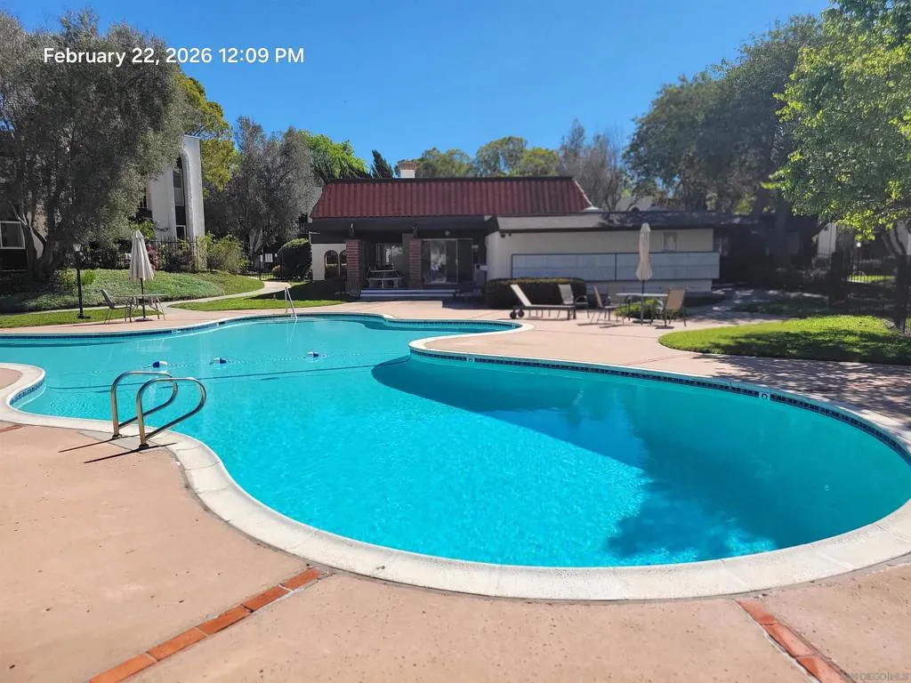 6878 Navajo Rd 104, San Diego, California 92119 home-pic-30