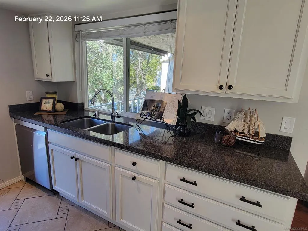 6878 Navajo Rd 104, San Diego, California 92119 home-pic-11