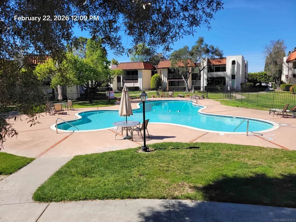 6878 Navajo Rd 104, San Diego, California 92119 home-pic-29