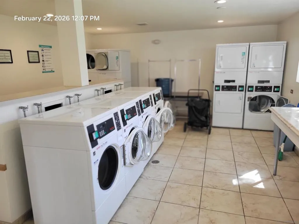 6878 Navajo Rd 104, San Diego, California 92119 home-pic-37